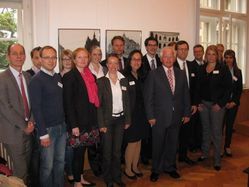 Teilnehmerinnen und Teilnehmer des 1. Referendartages beim Finanzgericht Köln