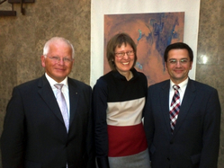 Benno Scharpenberg, Birgit Herkelmann-Mrowka und Thomas Kutschaty (von links nach rechts) bei der Ausstellungseröffnung